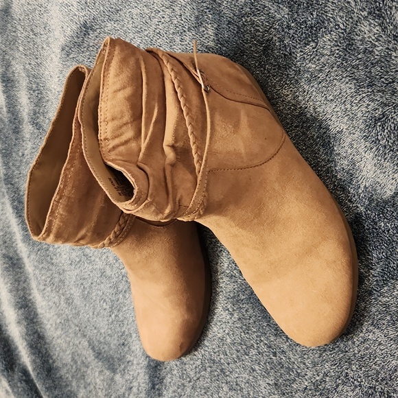 St Johns Bay suede booties - Picture 2 of 7